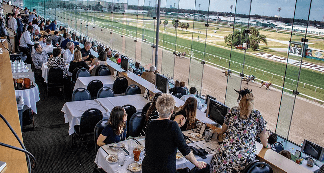 Dining-Clubhouse-Dining-Slider (1)