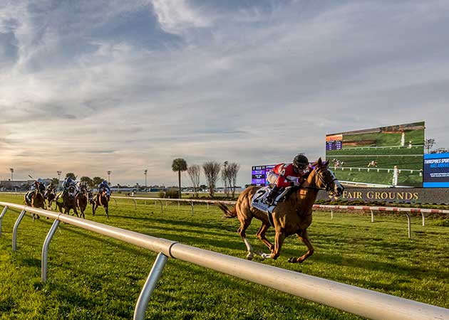 Horse Racing at Fair Grounds Race Course & Slots